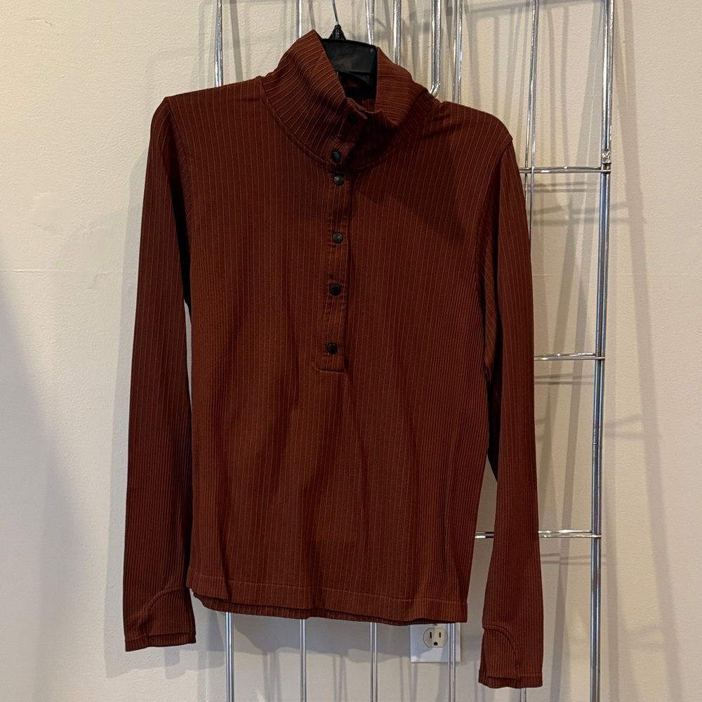 Athleta Flurry Henley - brown/burgundy color